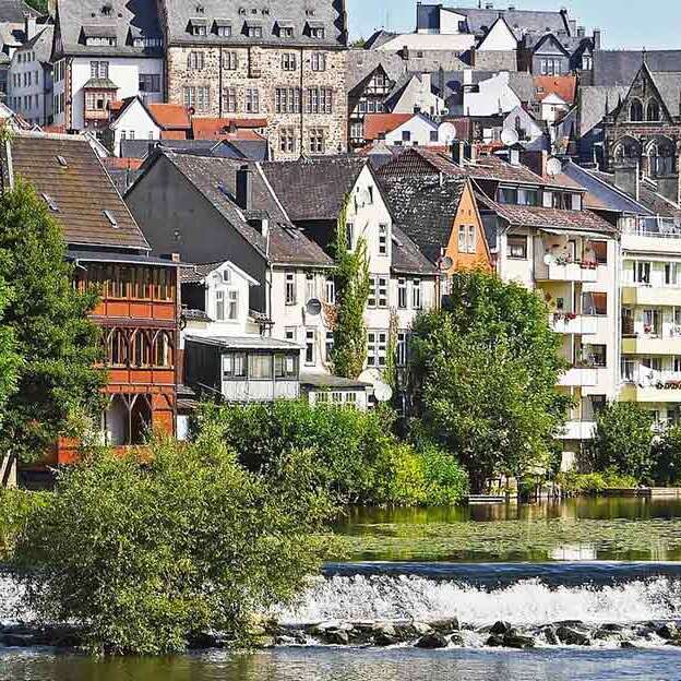 Das Bild zeigt Marburg.