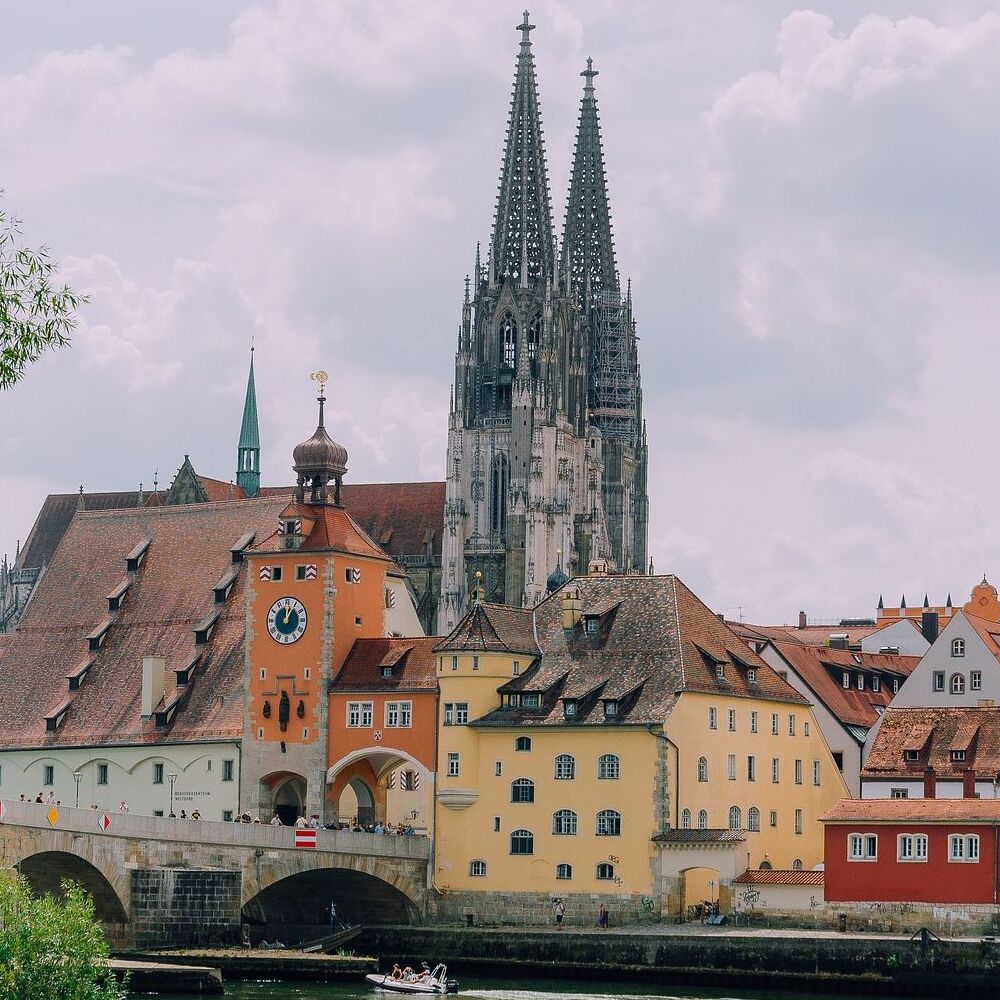 The Picture shows a city view of Regensburg