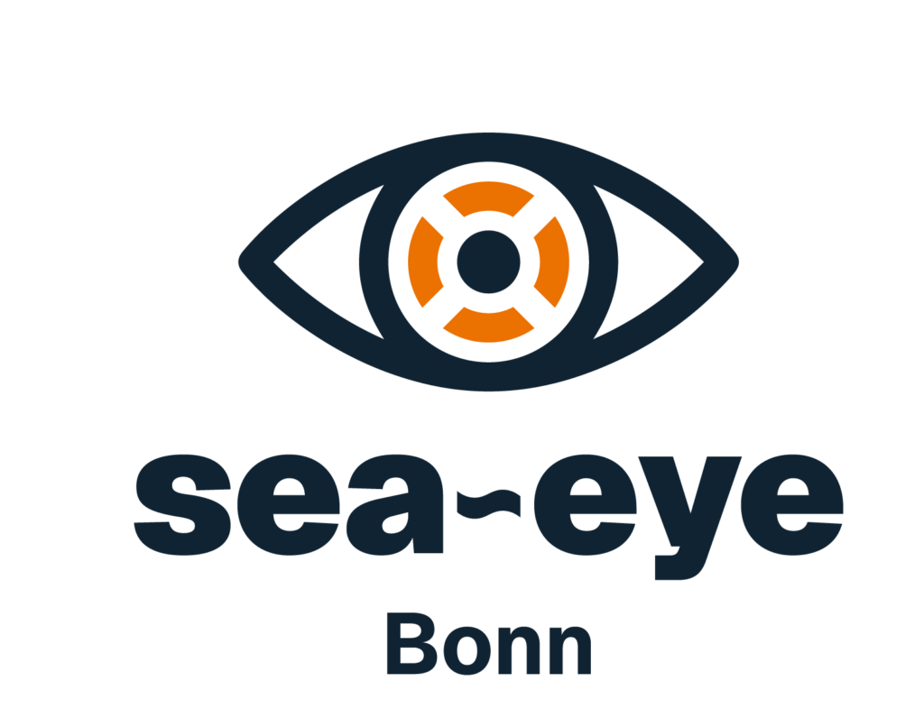 Ein stilisiertes Auge in Dunkelblau mit einem orangefarbenen Rettungsring als Iris. Darunter steht der Schriftzug „sea-eye“ in Dunkelblau, darunter der Name der Lokalgruppe "Bonn".